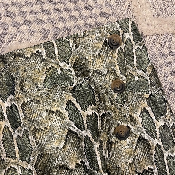 Cato Green Neutral Snakeskin Snake Print Fitted Pencil Skirt Size XS NEW - Picture 4 of 6